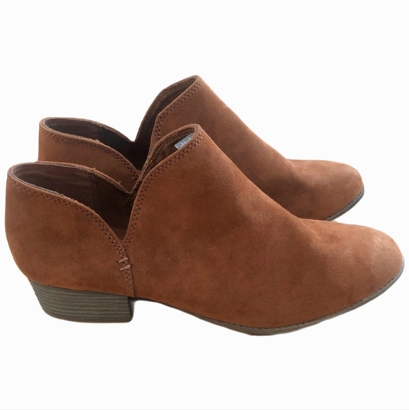 Booties - Picture 1 of 11